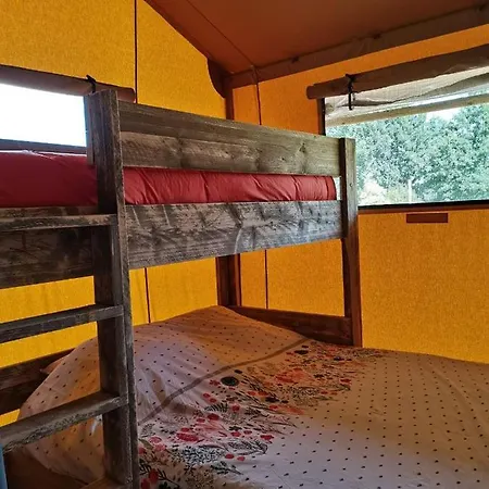 Luxury tent Tente 13 Couchages